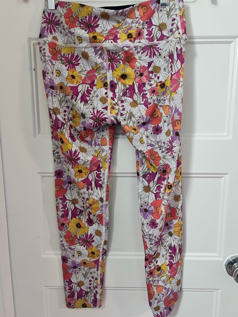 Noli Yoga Floral Workout Set - Picture 6 of 8